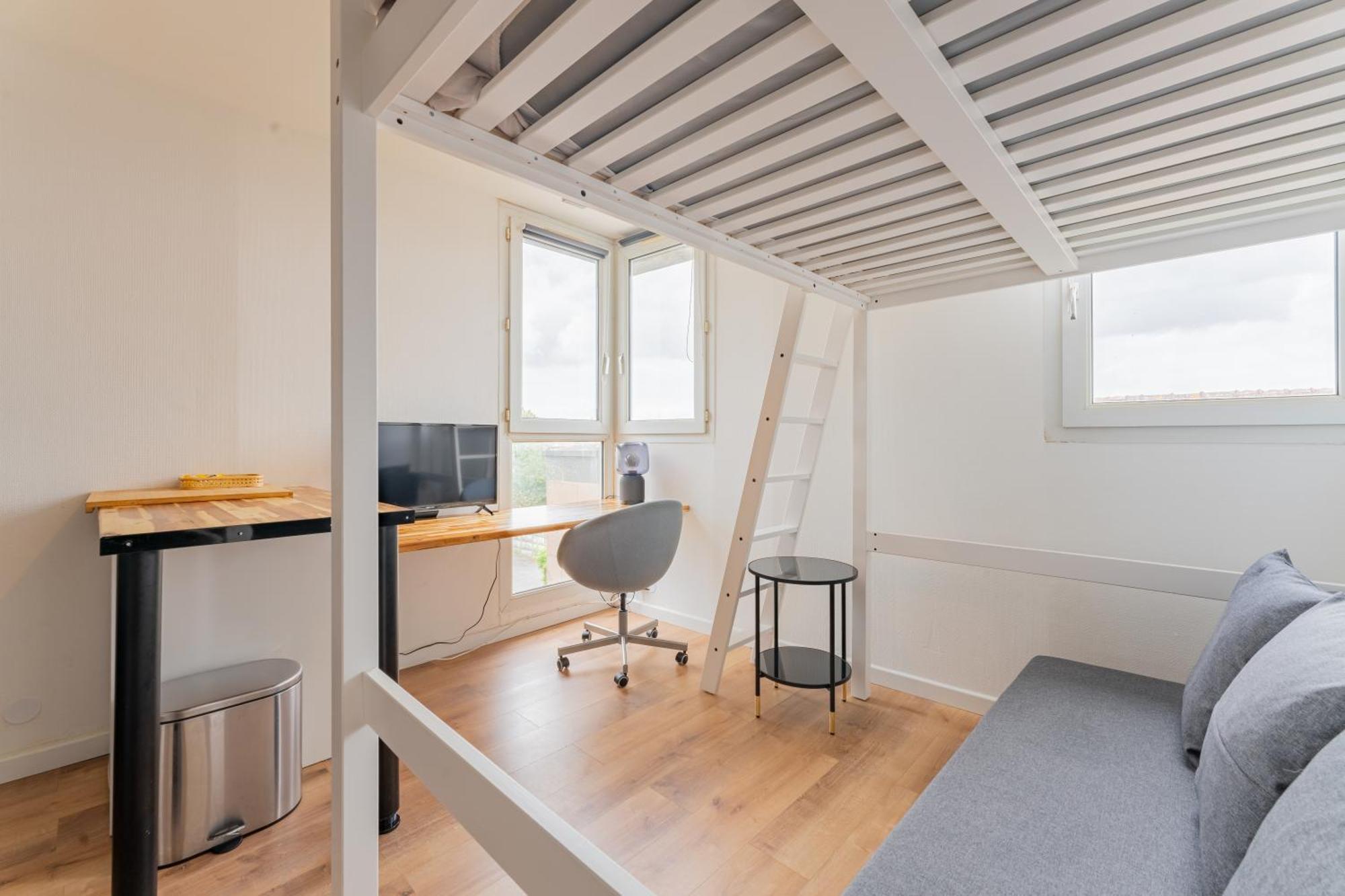 Charlemagne - Studio Confortable Avec Parking Gratuit - Quelques Pas De La Gare, Cuisine, Wifi Apartment Arras Ngoại thất bức ảnh