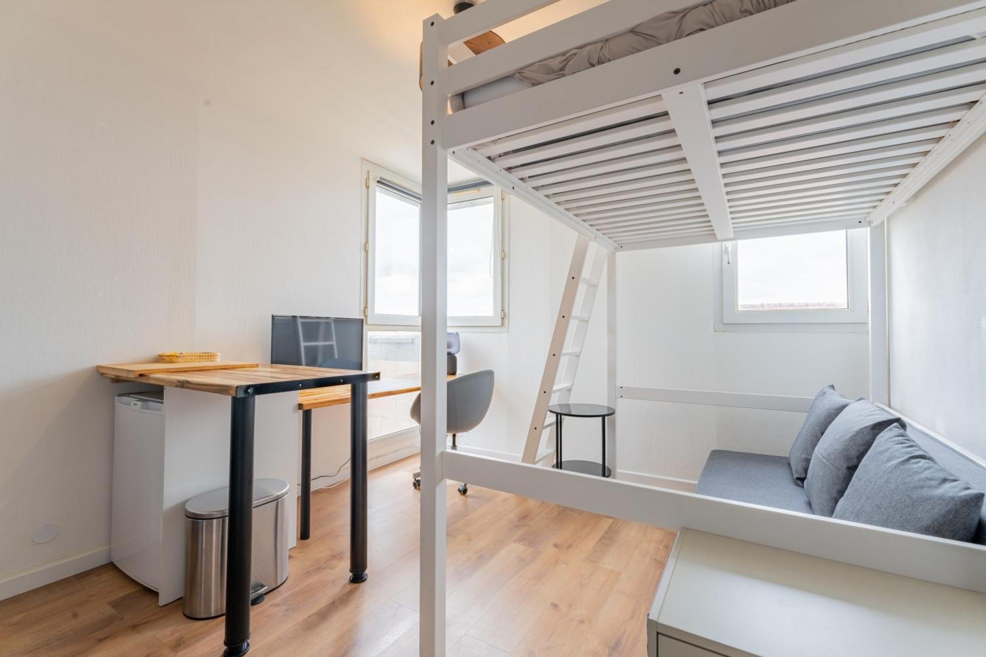 Charlemagne - Studio Confortable Avec Parking Gratuit - Quelques Pas De La Gare, Cuisine, Wifi Apartment Arras Ngoại thất bức ảnh