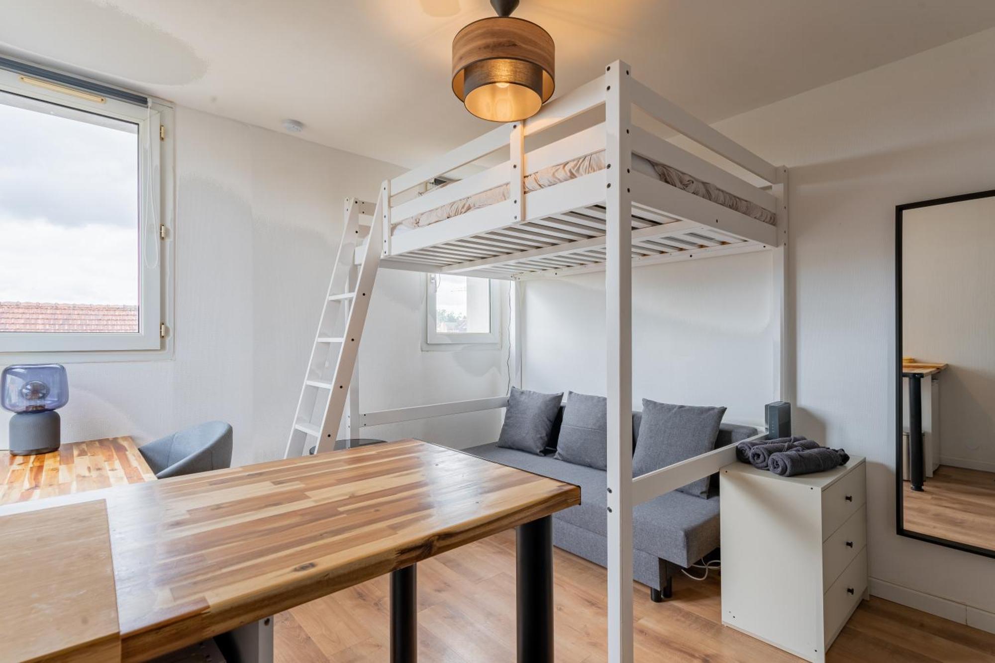 Charlemagne - Studio Confortable Avec Parking Gratuit - Quelques Pas De La Gare, Cuisine, Wifi Apartment Arras Ngoại thất bức ảnh