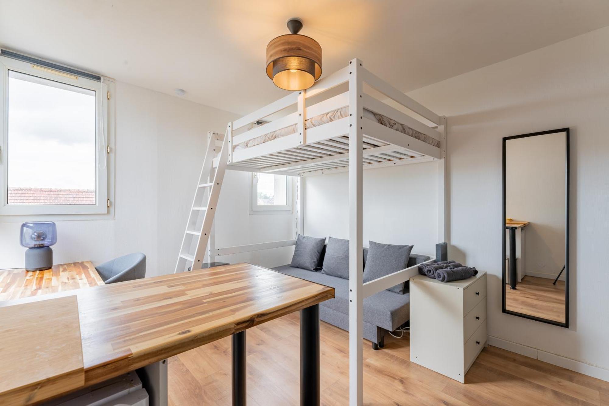 Charlemagne - Studio Confortable Avec Parking Gratuit - Quelques Pas De La Gare, Cuisine, Wifi Apartment Arras Ngoại thất bức ảnh