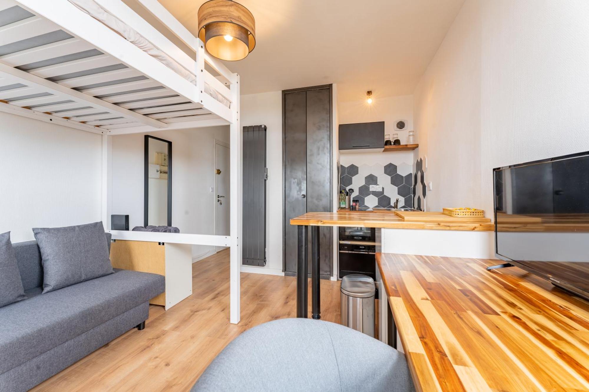 Charlemagne - Studio Confortable Avec Parking Gratuit - Quelques Pas De La Gare, Cuisine, Wifi Apartment Arras Ngoại thất bức ảnh