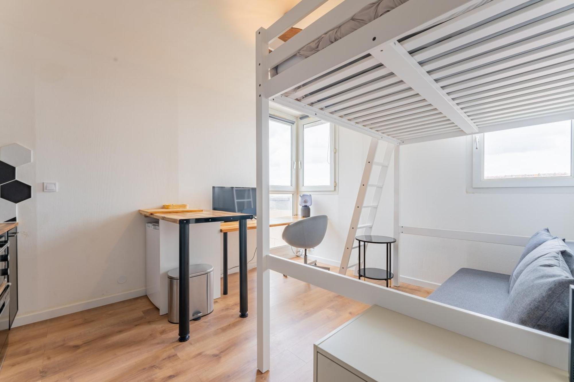Charlemagne - Studio Confortable Avec Parking Gratuit - Quelques Pas De La Gare, Cuisine, Wifi Apartment Arras Ngoại thất bức ảnh